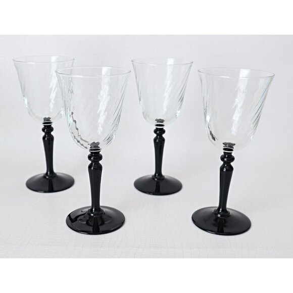 4 Vintage LUMINARC Optic Swirl Wine Glasses France Barware - Picture 1 of 4